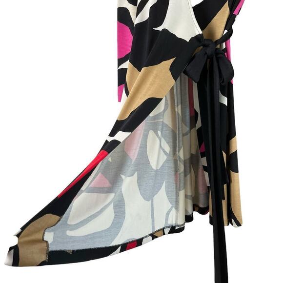 Diane Von Furstenberg The Abrigo Long Sleeve Silk Wrap Dress in Miro Flowers, 4 - Picture 9 of 12